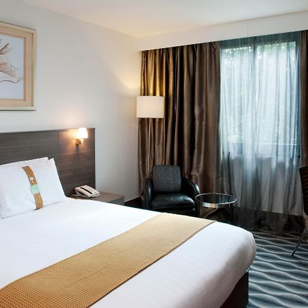 Hotel Crowne Plaza London - Kingston By Ihg Surbiton Exterior foto